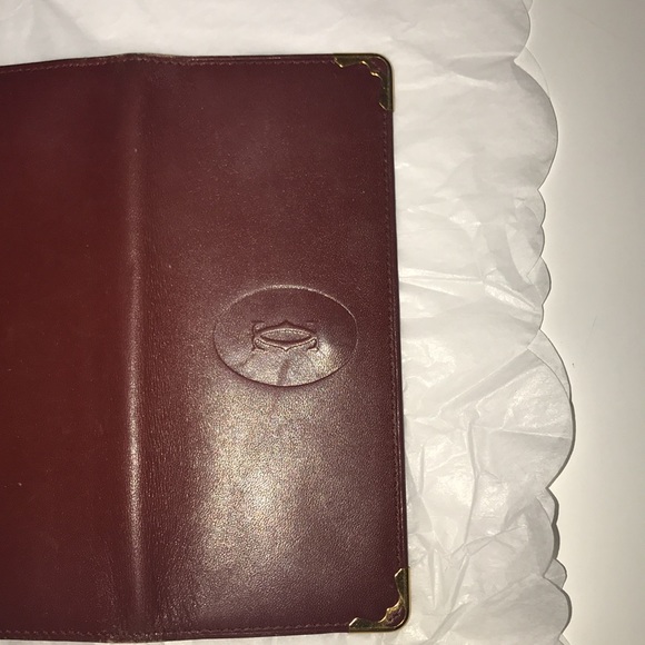 Host Pick!🌟AUTHENTIC CARTIER BIFOLD KISSLOCK WALLET - Picture 14 of 15